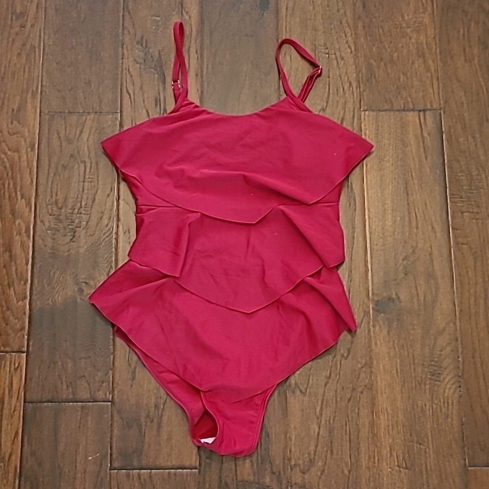 Adisputent women's swimsuit size Small